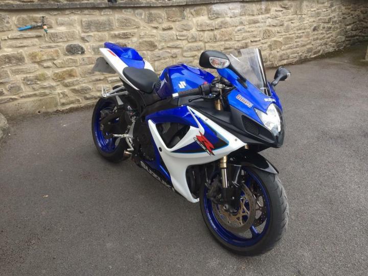 suzuki gsxr 600 k7